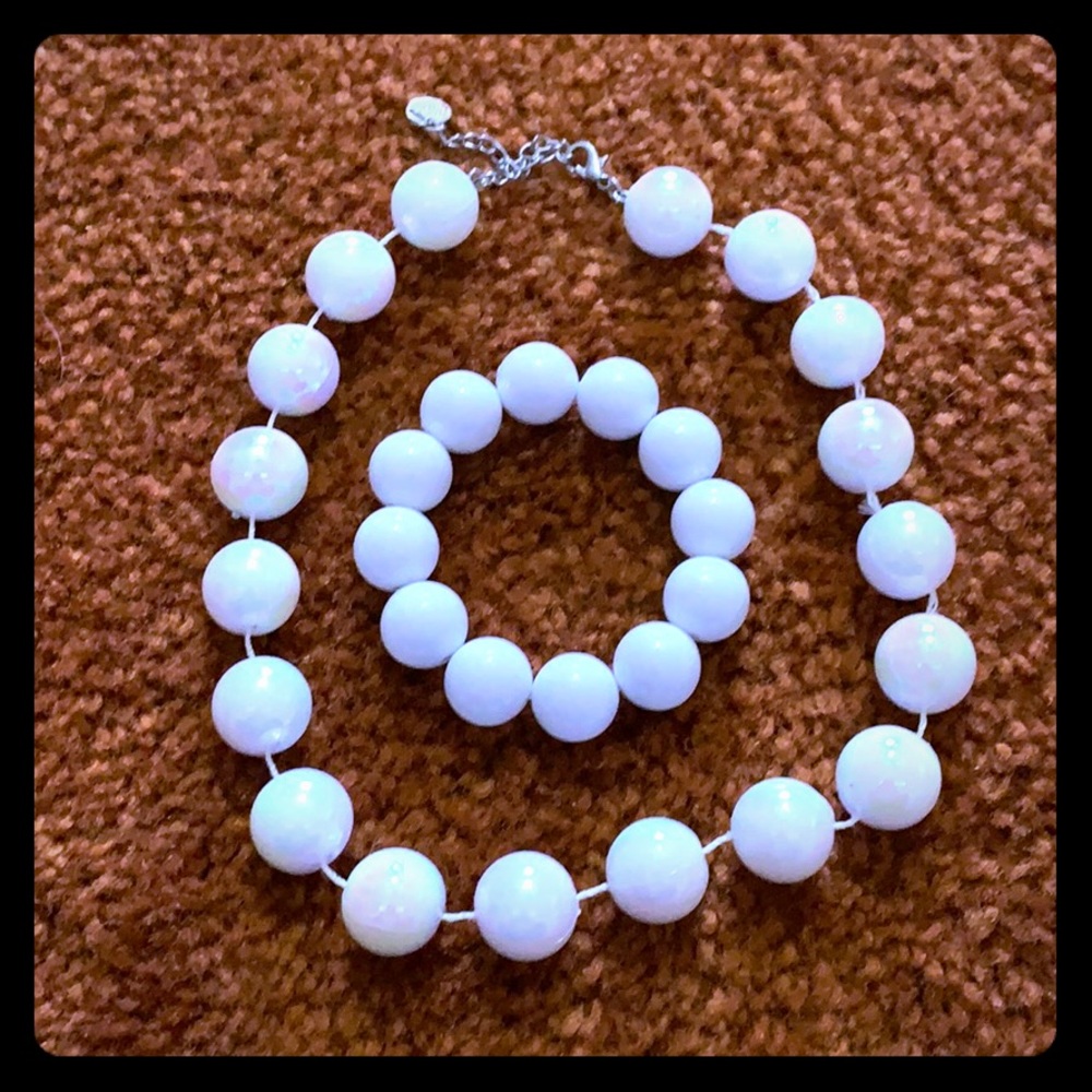 Large Pearl Necklace & Bracelet